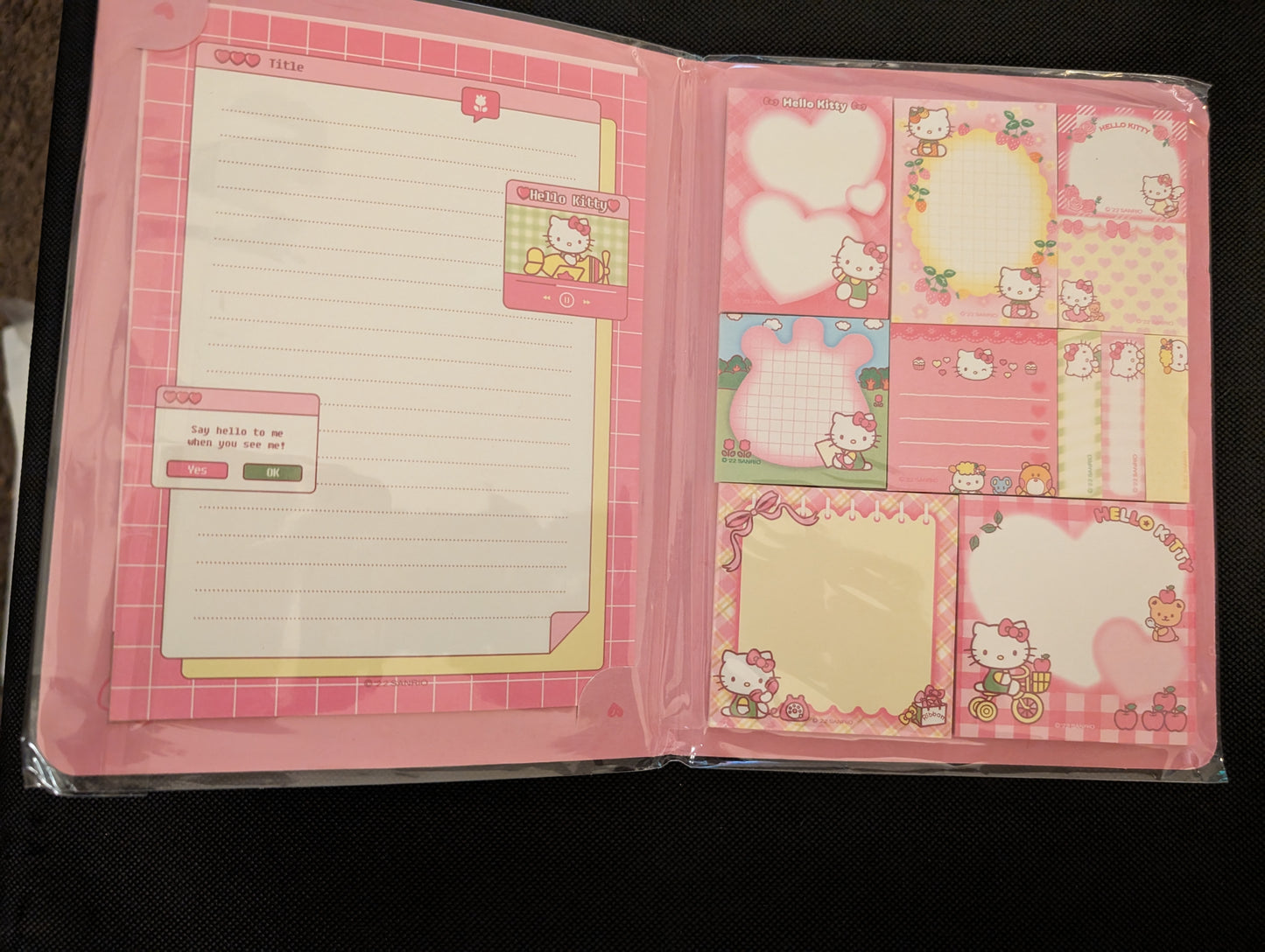 Hello Kitty Sticky Memo Books